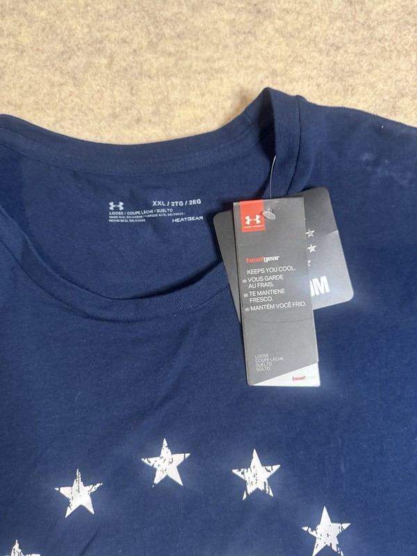 Men Under Armour Loose Tshirt 2XL gallery