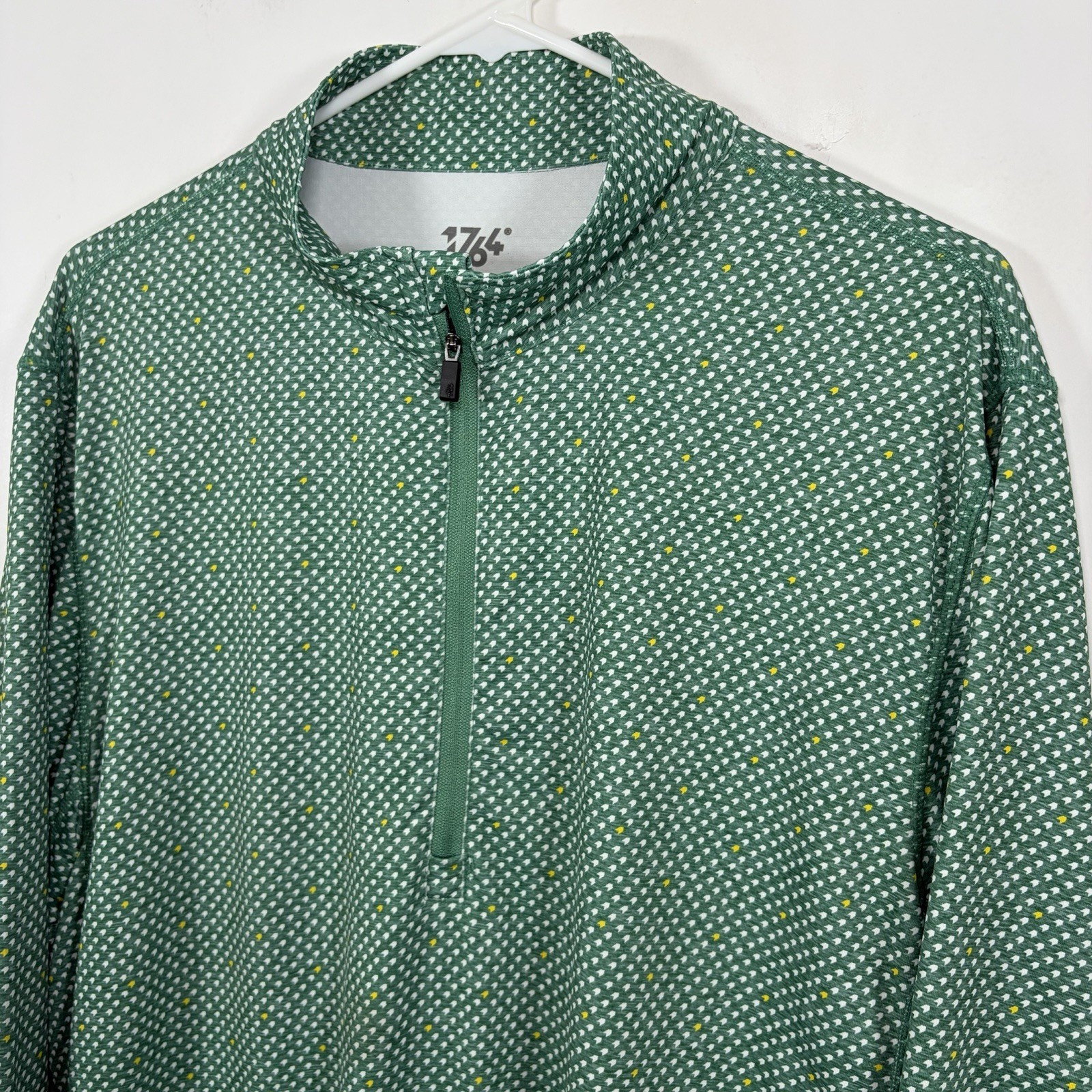1764 Golf 1/4 Zip Pullover Mens Medium Green Yellow Masters Colors Geometric AOP gallery