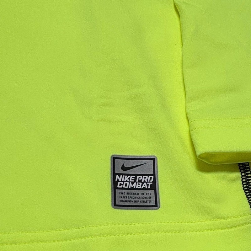 Nike Pro Combat Hyperwarm Max Fitted Mock Neck Mens Medium Volt 479925-702 NWT gallery