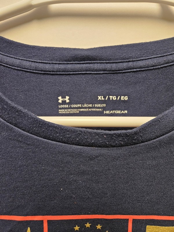Under Armour Project Rock USA Flag Blue Training Shirt Mens XL Heat Gear Navy gallery