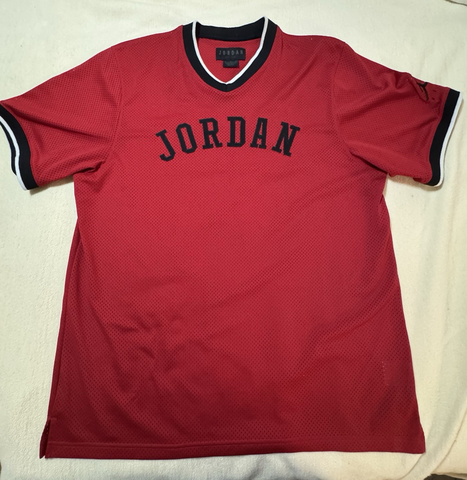 Jordan Men’s XL Red Mesh V-Neck Jersey T-Shirt Breathable Jumpman #23 gallery