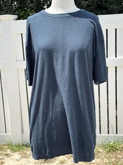 Vuori Strato Tech Tee Men’s Large Navy Heather Performance T-Shirt