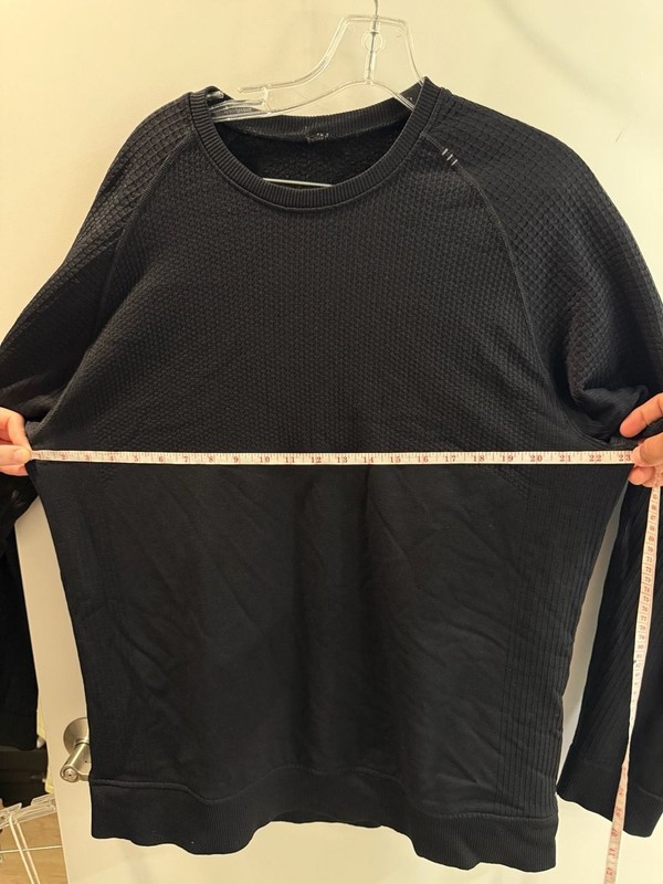 Lululemon Engineered Warmth Long-Sleeve Crew Black gallery
