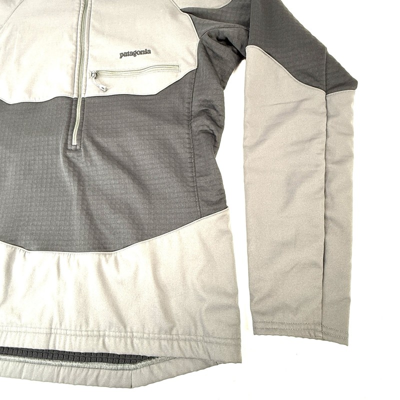 Patagonia Men's Long-Sleeved R1 Field 1/4-Zip Size Small Black And Gray gallery