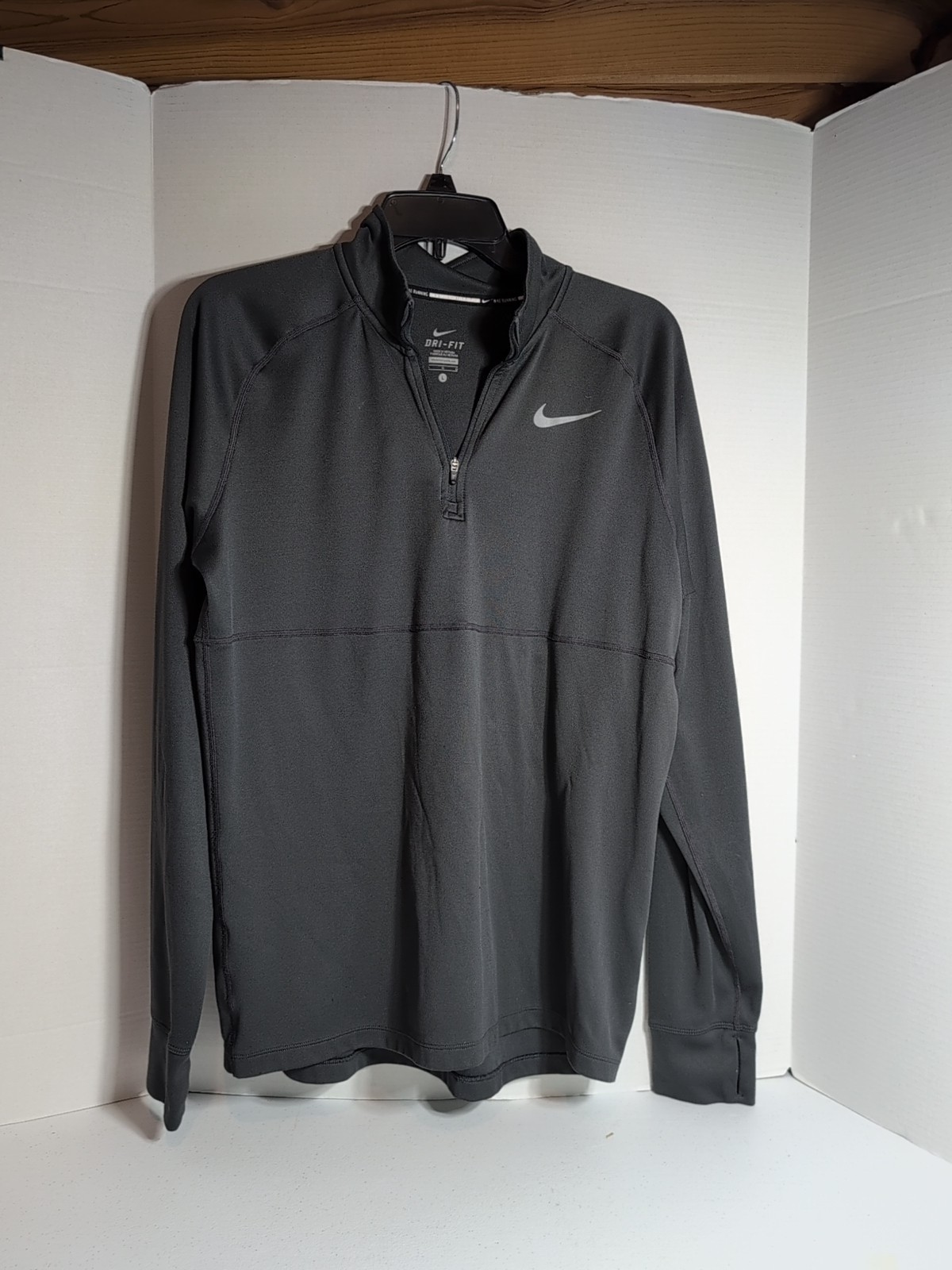 Nike Running Dri-Fit 1/4-Zip Long Sleeve Thumb Holes Gray Size L Men's Pull Ov gallery