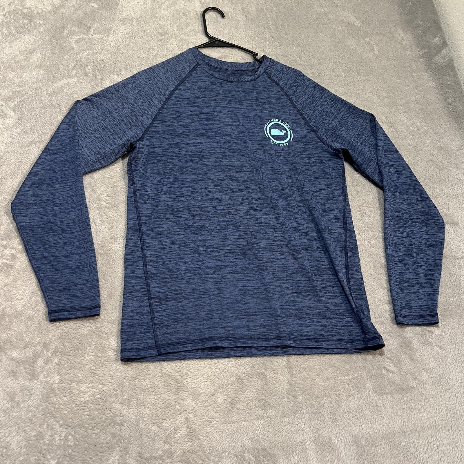 Vineyard Vines Shirt Mens Small Blue Performance Long Sleeve Whale Logo Outdoors gallery