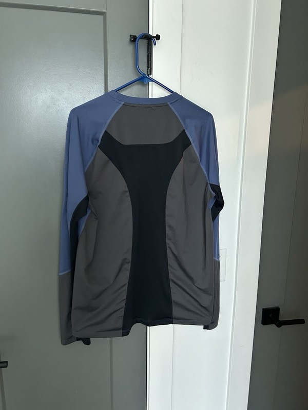 Vintage Oakley Gorpcore Thermo Jersey Long Sleeve Rash Guard Men’s Size Large gallery