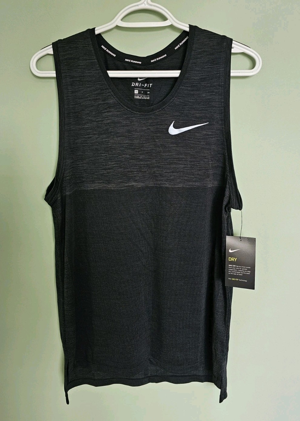 Nike Dri-Fit Medalist DRY Knit Black Grey Men's Running Tank Sz Small 924613-028 gallery