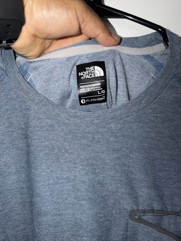 The North Face FlashDry Quick Dry Men's Blue Crew Neck Raglan T-Shirt L gallery