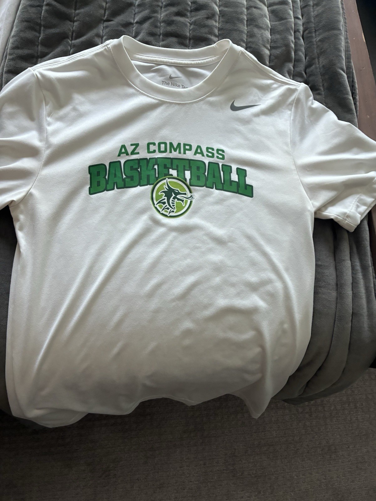Nike Dri-FIT Tee Men’s Size Small AZ Compass Basketball Player Shirt Pre-owned gallery