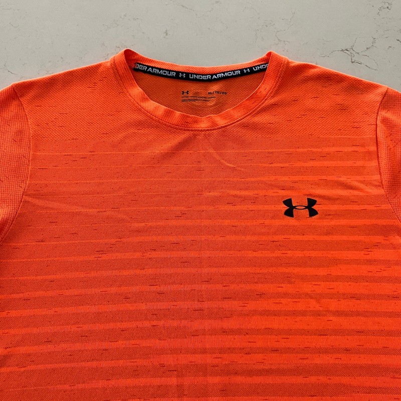 Under Armour T-Shirt Men’s XL Heathered Orange Fitted Short Sleeve gallery