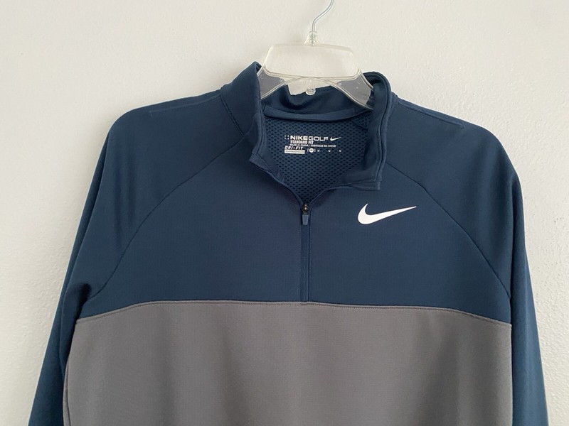 Nike Golf Men's Size M Navy and Gray Quarter Zip Medium Weight Shirt gallery