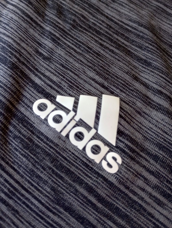 adidas Men's AEROREADY 3 Stipe Sleeve Sport Tee Small Gray/Black/White gallery