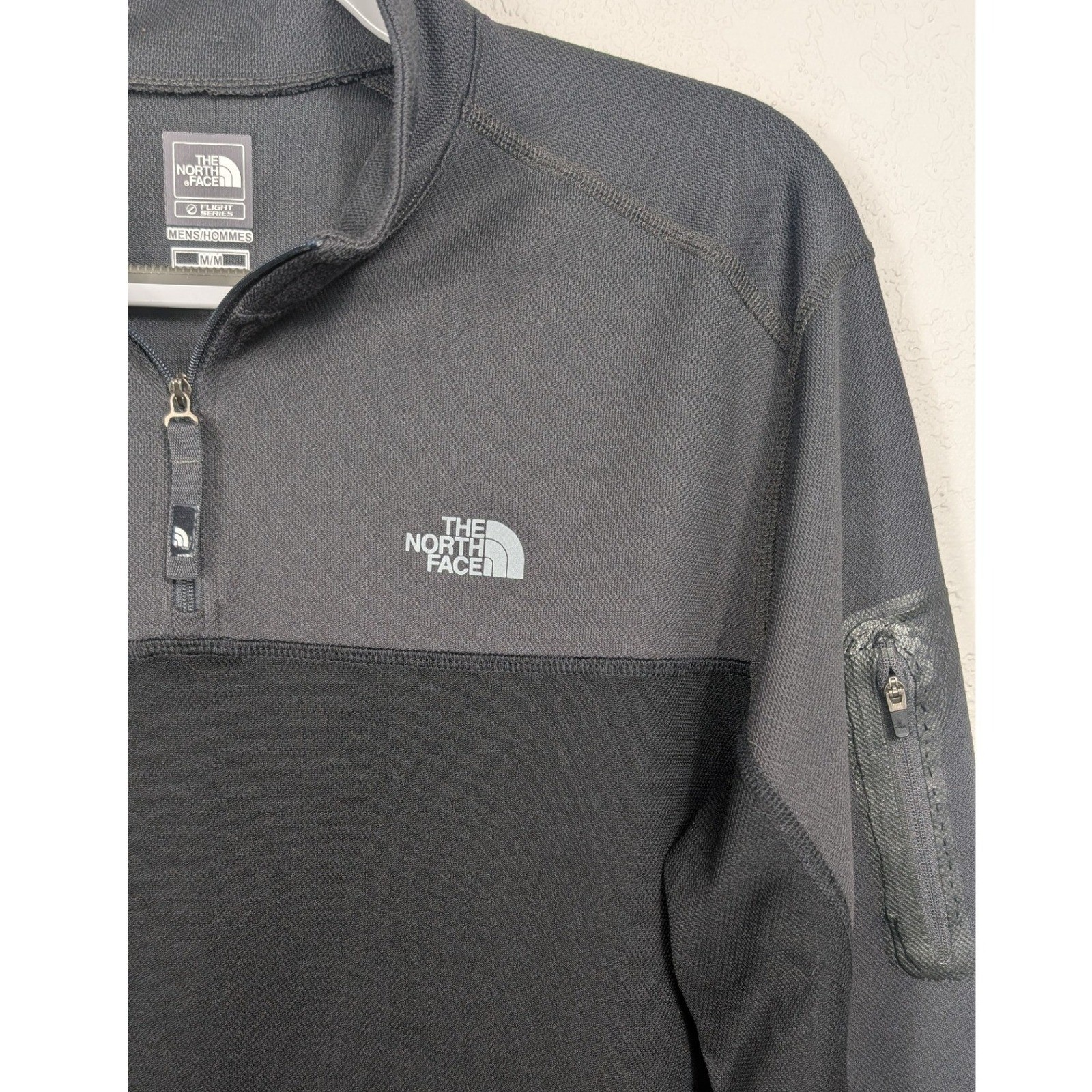 The North Face Flight Series Pullover Mens M Gray Black VaporWick 1/4 Zip gallery