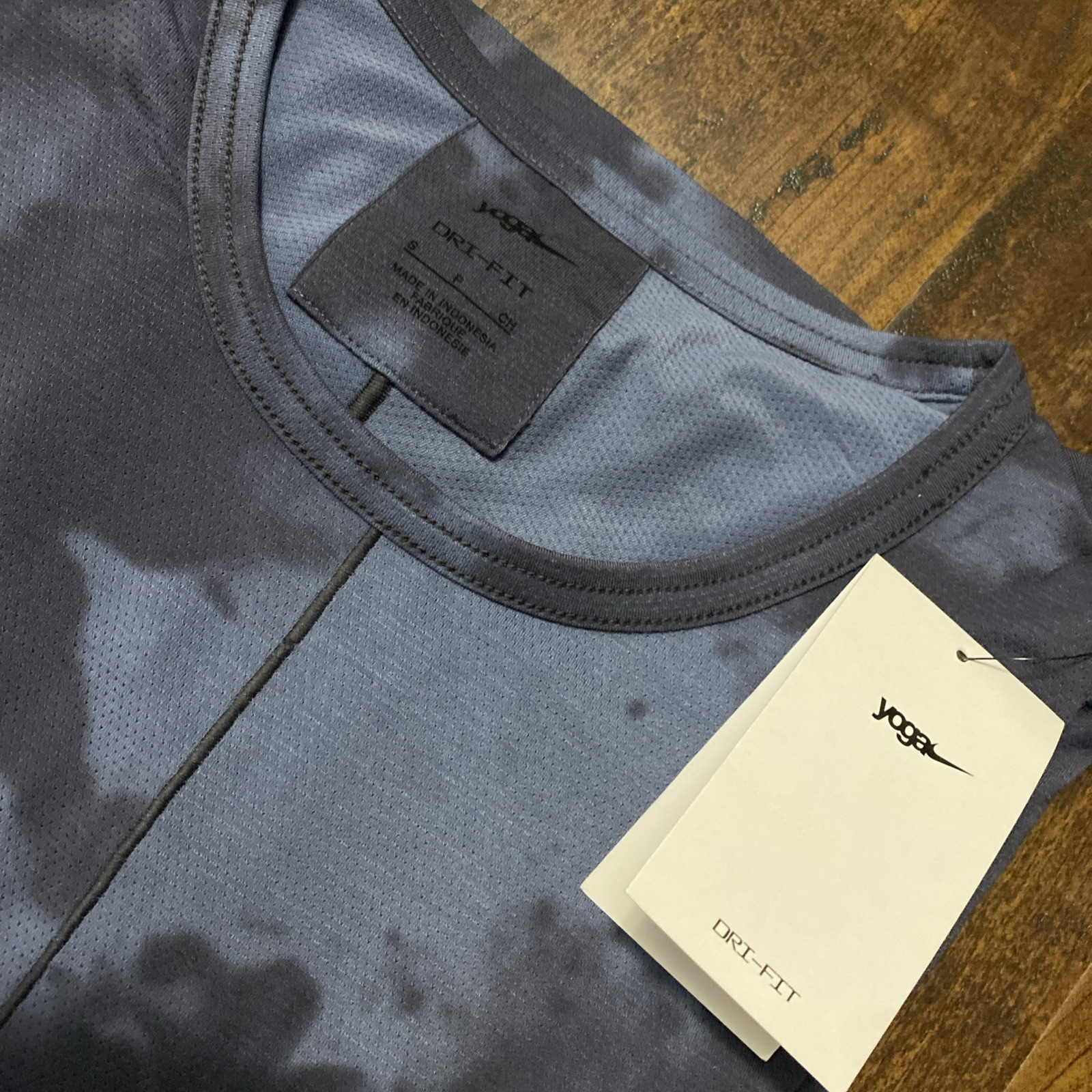 NWT Nike Yoga Training Shirt Dri-Fit Short-Sleeve Tie Dye Men's Size Small. A4 gallery