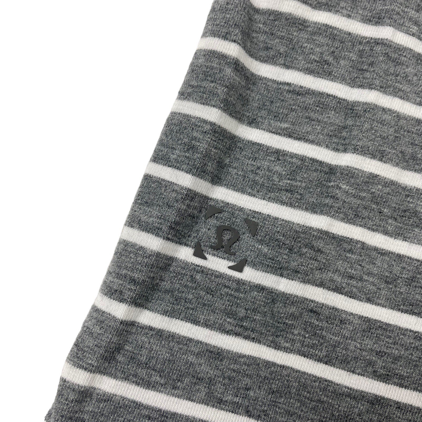 Lululemon Gray White Striped Fishtailed Mens S/S Performance Crew T Shirt M gallery