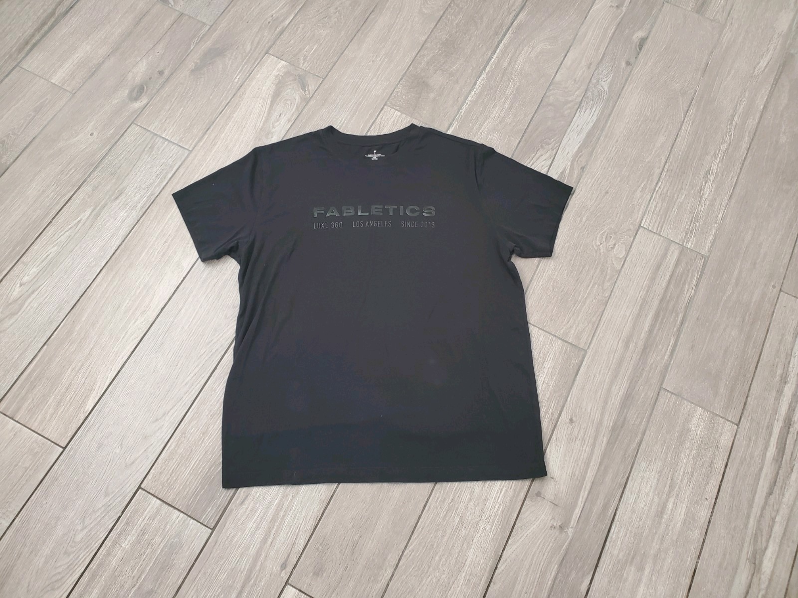 Fabletics men's cotton modal blend black 360 Luxe the 24-7 tee size XL gallery