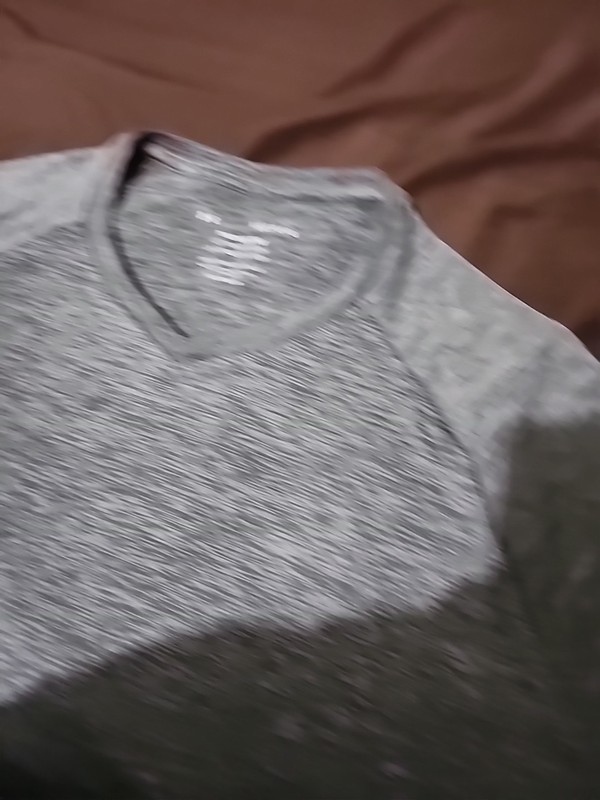 Underarmour Active ATHLETIC Tshirt Gray. Sz LG. G/g. Loose Fit Stretch. gallery