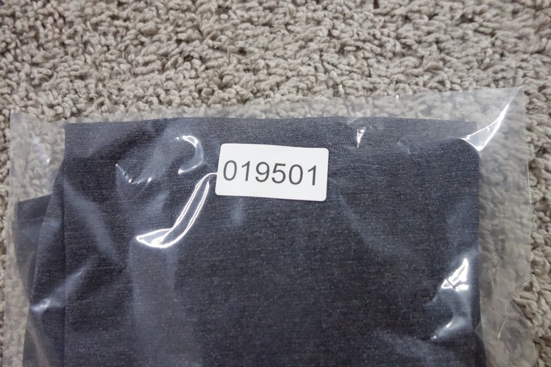 Lululemon Shirt Mens Medium Gray Performance Stretch Back Pocket Running gallery