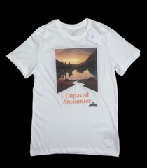 Nike Trail Men’s Running T-Shirt Hiking Training FD0120-100 Size Small NWT