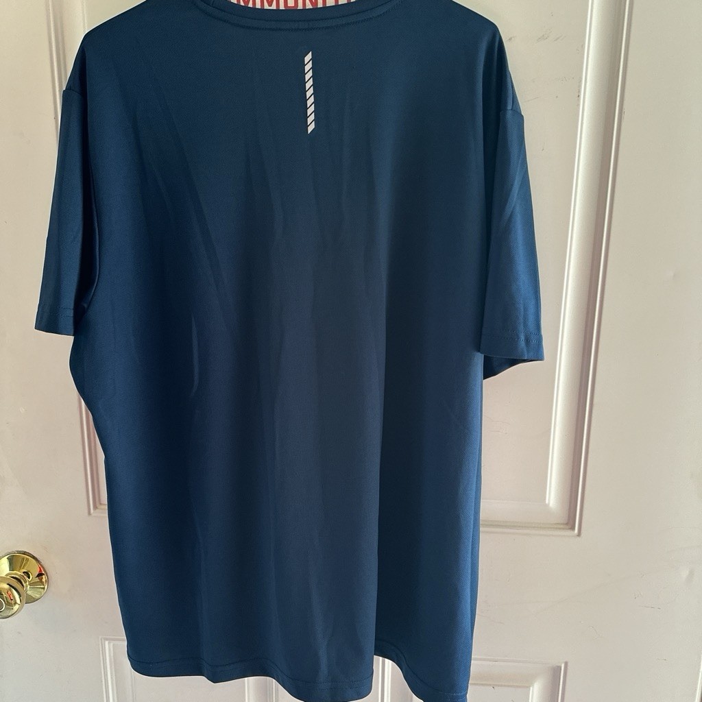 Athletic Works Men's Moisture Wicking DriWorks Short Sleeve Shirt Size XL NWOT gallery