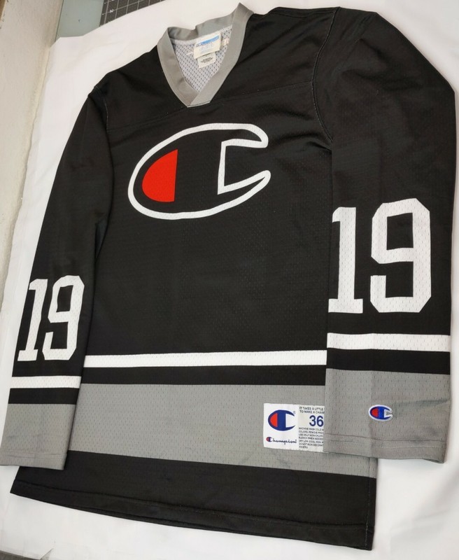 Vintage 90's CHAMPION #19 Lightweight Polyester Jersey Size Men's Small EUC! gallery