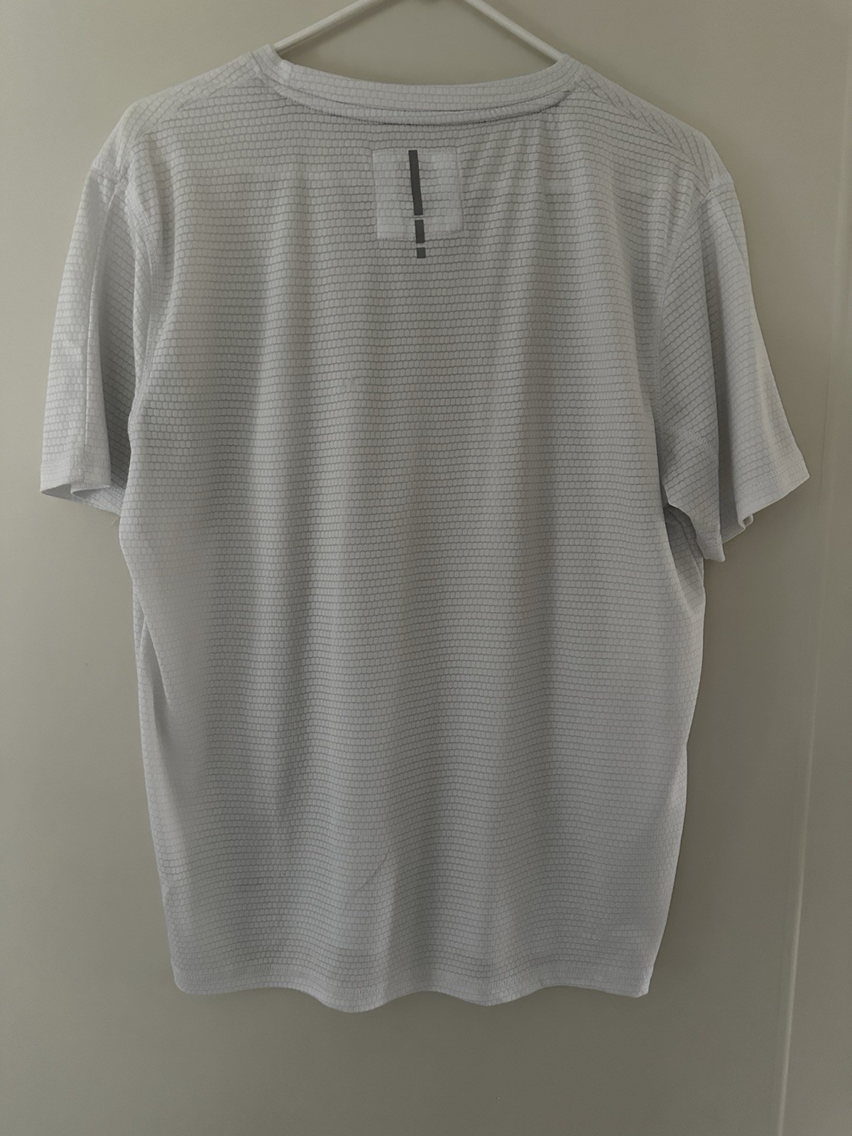 Men’s Workout Shirt, White, Large, Moisture Wicking, Athletic Shirt, Mens Large gallery