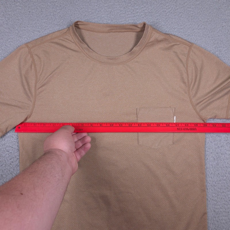 Vuori Tradewind Performance Tee Men’s S Tan Pocket T-Shirt Crew Neck Athletic gallery
