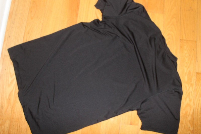 Black Compression Style Shirt Top Size Medium M for Working Out Workout gallery