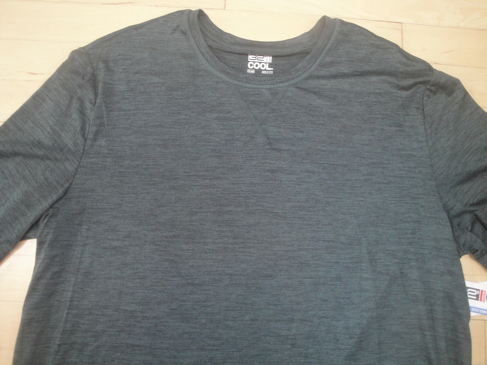32 Degrees Cool Men's Lightweight Baselayer Crew Top Size 2XL Color Jungle SD 2T gallery