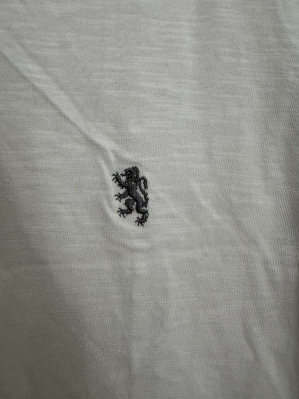 Lions Crest English Laundry Men’s White Hooded Tank Top Size L NWT gallery