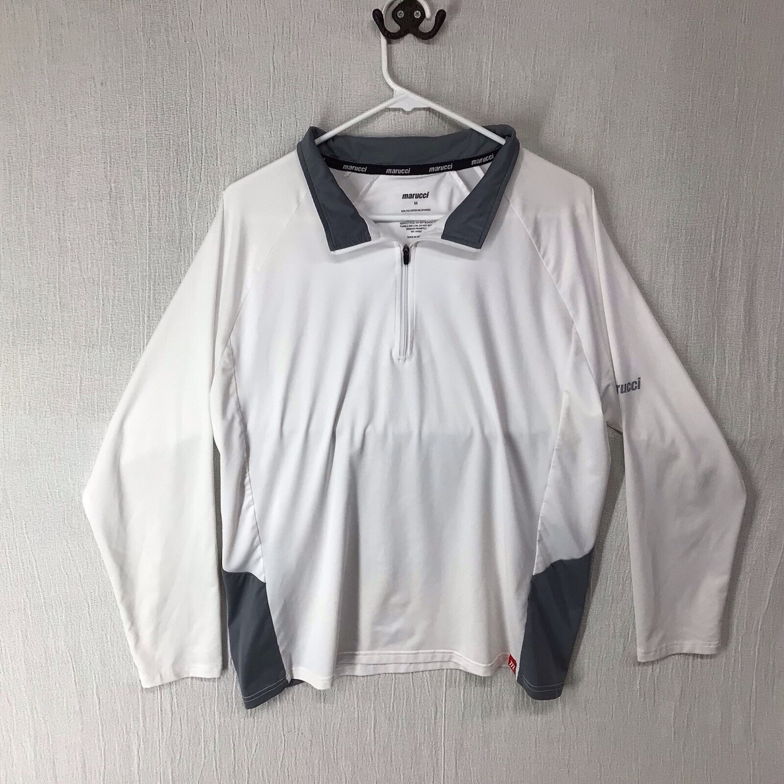 Marucci Men’s Medium 1/4 Zip Wind Breaker White Gray Long Sleeve Spell out gallery