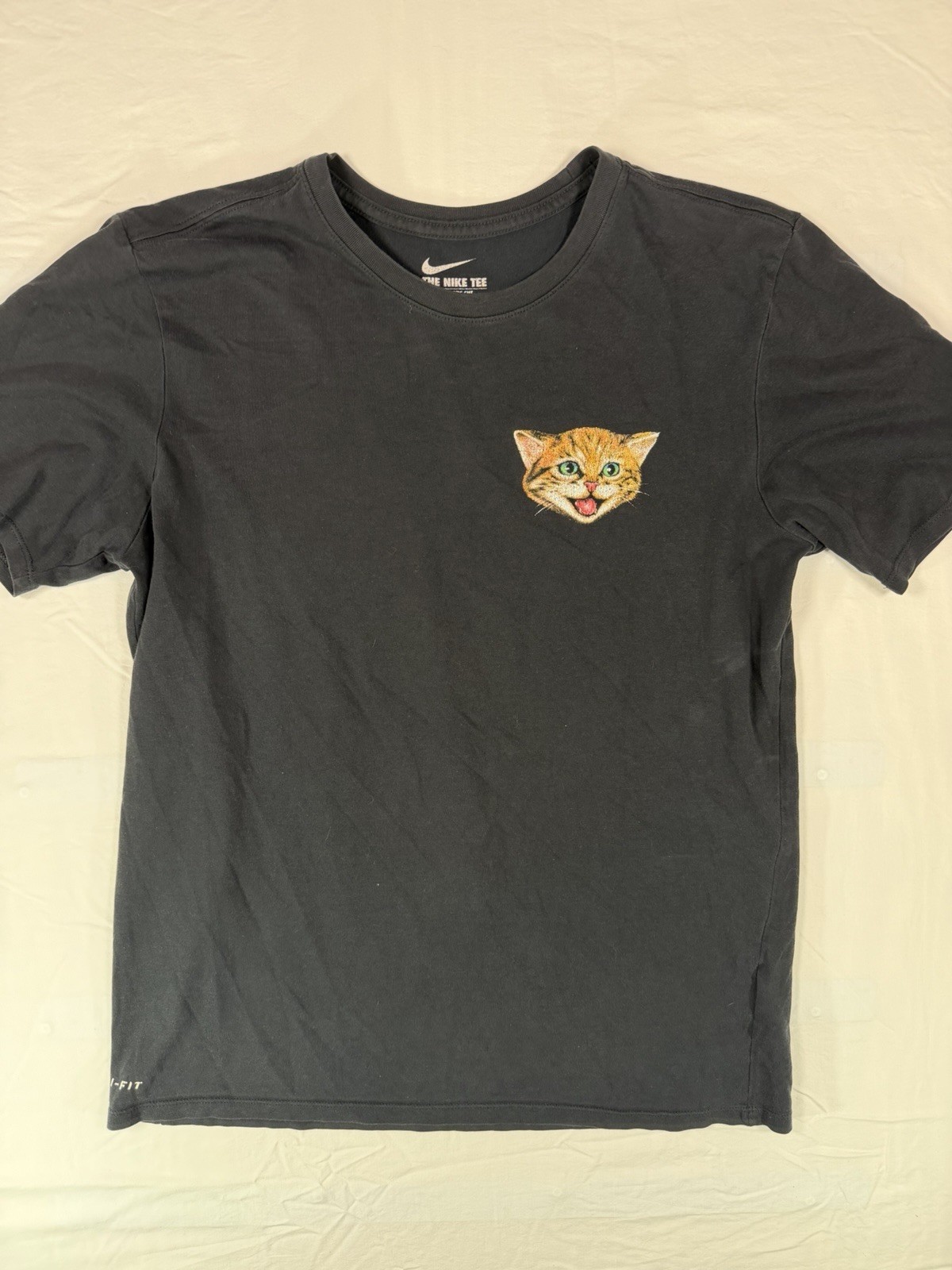 Nike SB Ripping Cat Graphic T-Shirt Men’s Medium Black Dri-FIT Skate Tee gallery