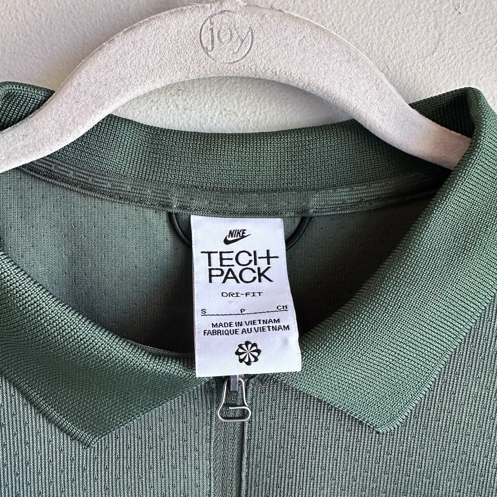 Nike Tech Pack Dri-FIT Half Zip Long Sleeve Top Polo Green FB7381-323 Mens Small gallery