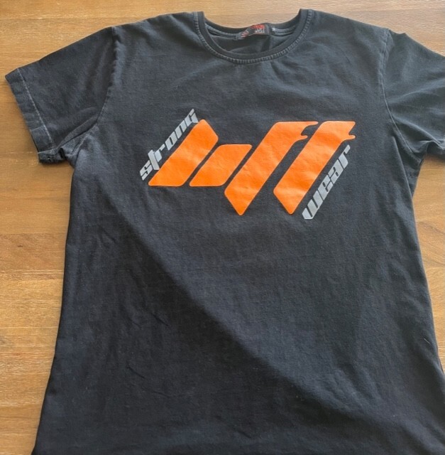 Men's Strong LiftWear Short Sleeve Arnold Quote Gym Shirt Sz Medium Black Orange gallery