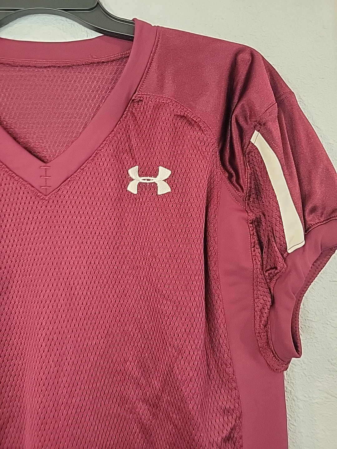 Under Armour Men’s Football Mesh Jersey Red Wine with White Insets Size L NWOT gallery