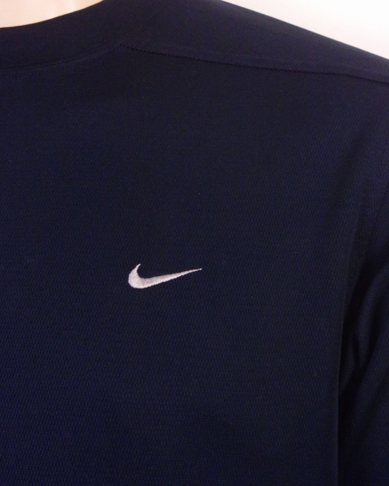vintage 00s Y2K Nike Mini Swoosh Long Sleeve Shirt T-Shirt 100% Polyester SZ M gallery
