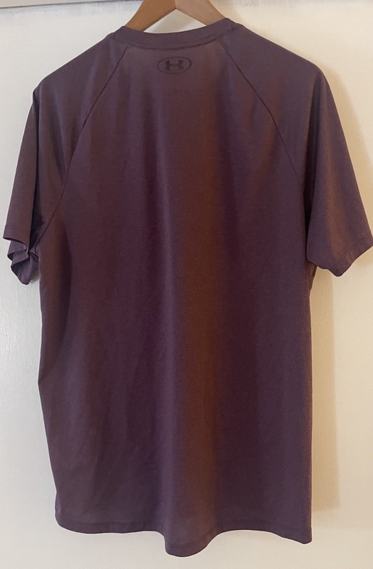 Men’s Large Pit 22” Stretchy Under Armour Tech Tee Purple gallery