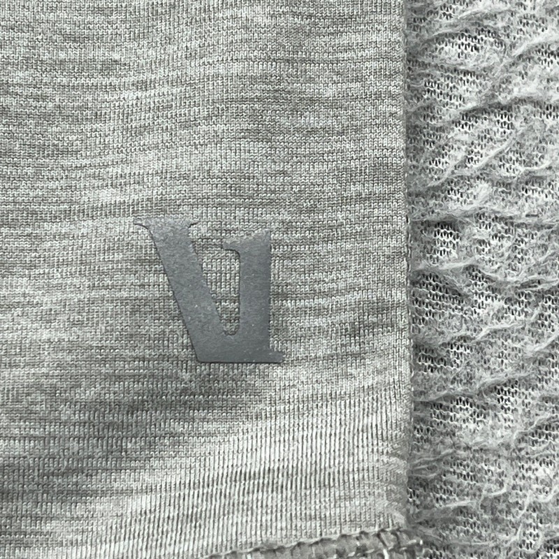 Vuori Ease Performance Half Zip 2.0 Pullover Mens Medium* Gray Activewear V221 gallery