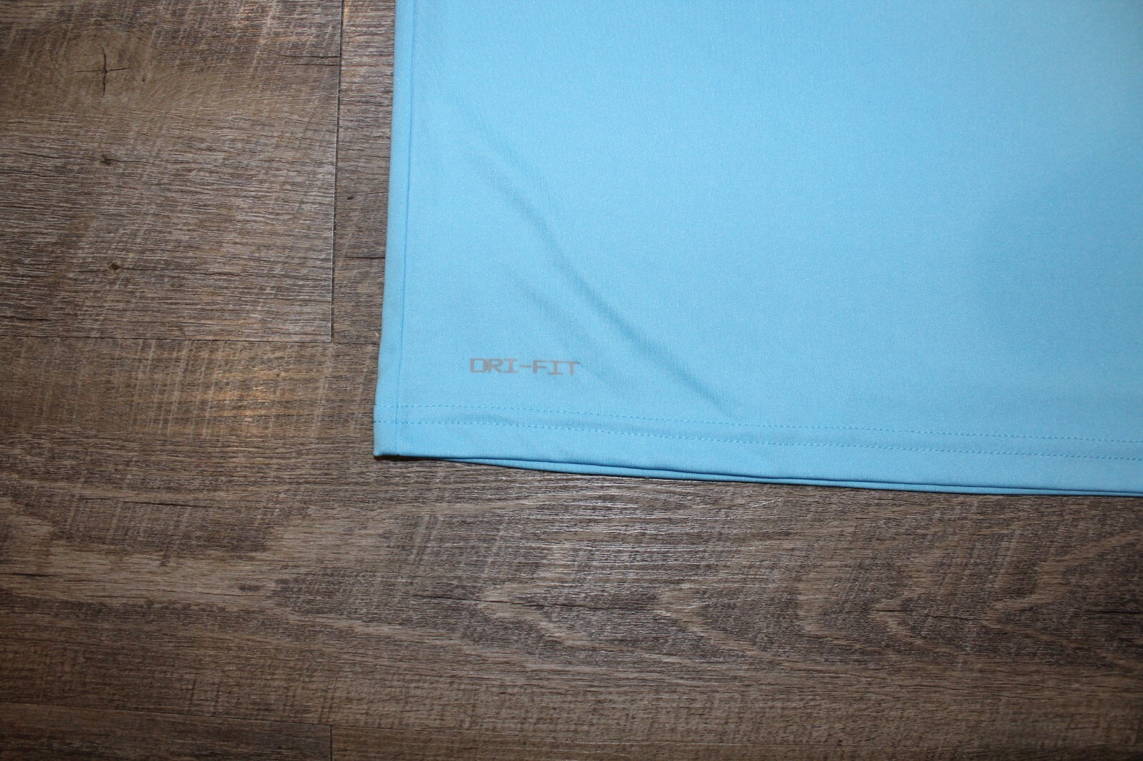 NWT NIKE MEN'S HYDROGUARD Swim T-Shirt Light Blue S M L XL gallery