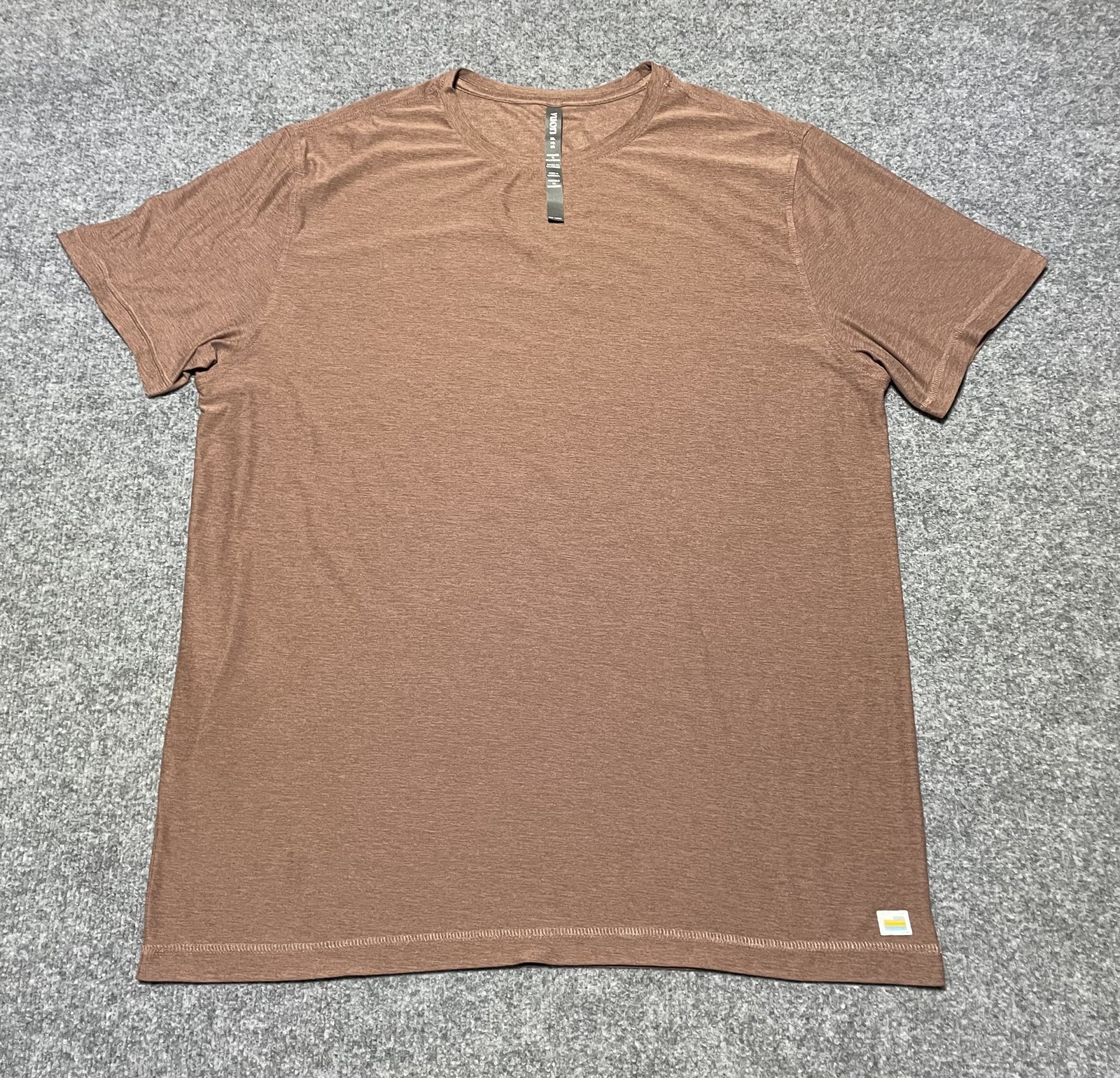 Vuori Men's XL Heather Brown Short Sleeve Crew Neck Performance Activewear gallery