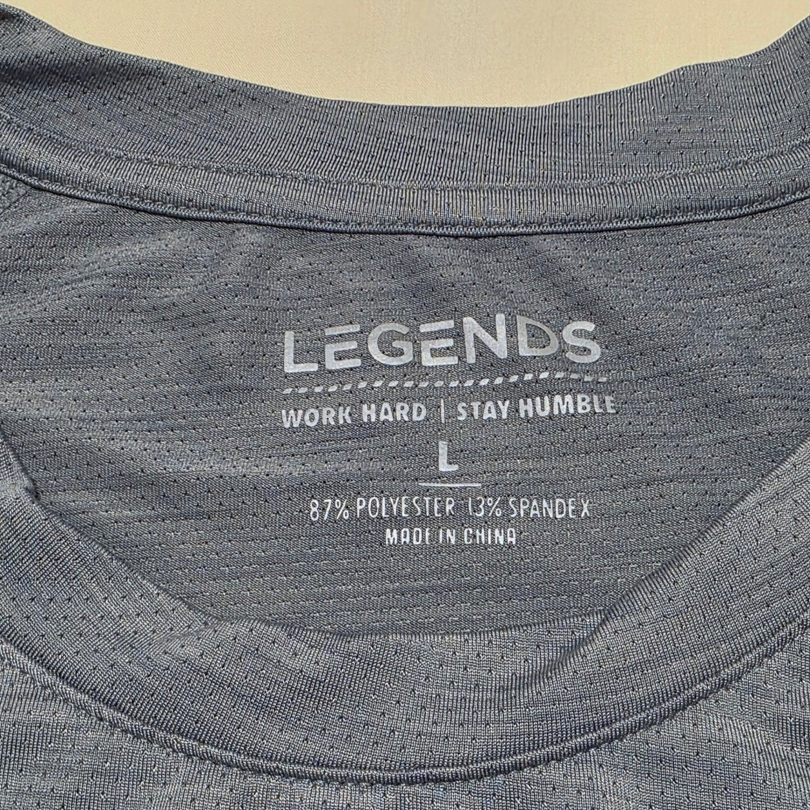 Legends Men Large Gray Graphics Performance Training T-Shirt Pullover gallery