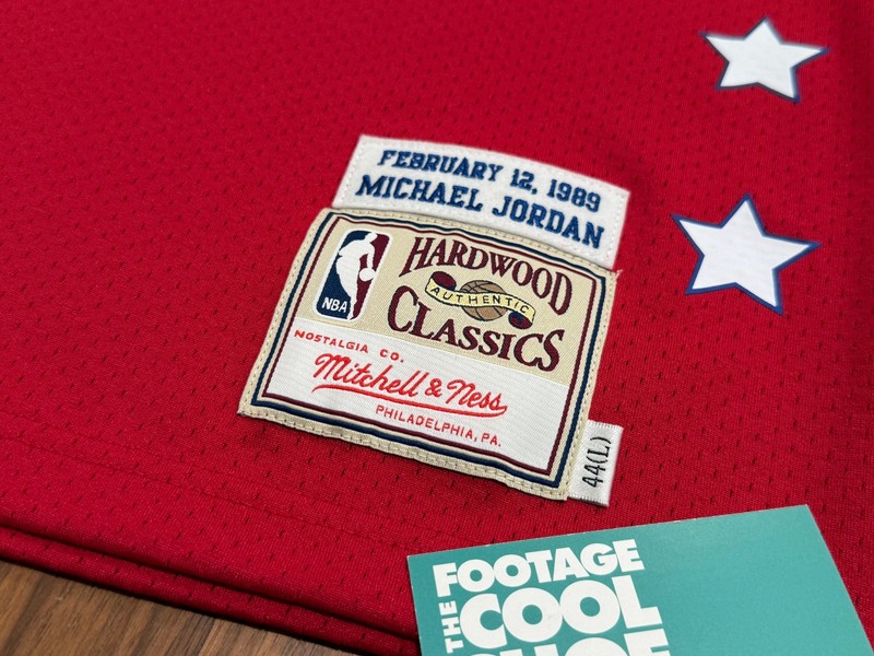 MITCHELL & NESS HWC MICHAEL JORDAN AIR EAST 1989 ALL-STAR JERSEY RED BLUE 44 L gallery
