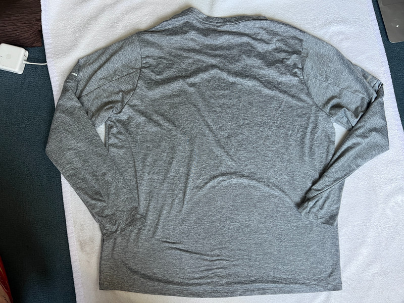 Nike Element Dri-FIT Running Crew Top Smoke Grey DD4754-084 Men's Size XL gallery