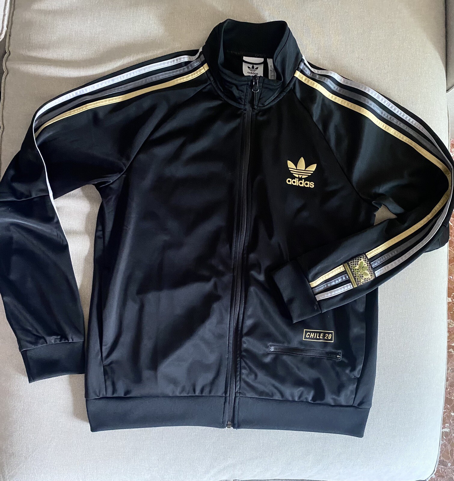 ADIDAS CHILE 20 JACKET size Large gallery