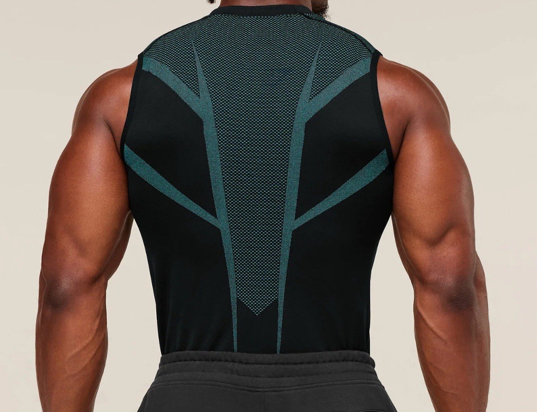 In Hand - Gymshark Onyx 5.0 Seamless Short Sleeve T - Black/Brand Blue - Medium gallery