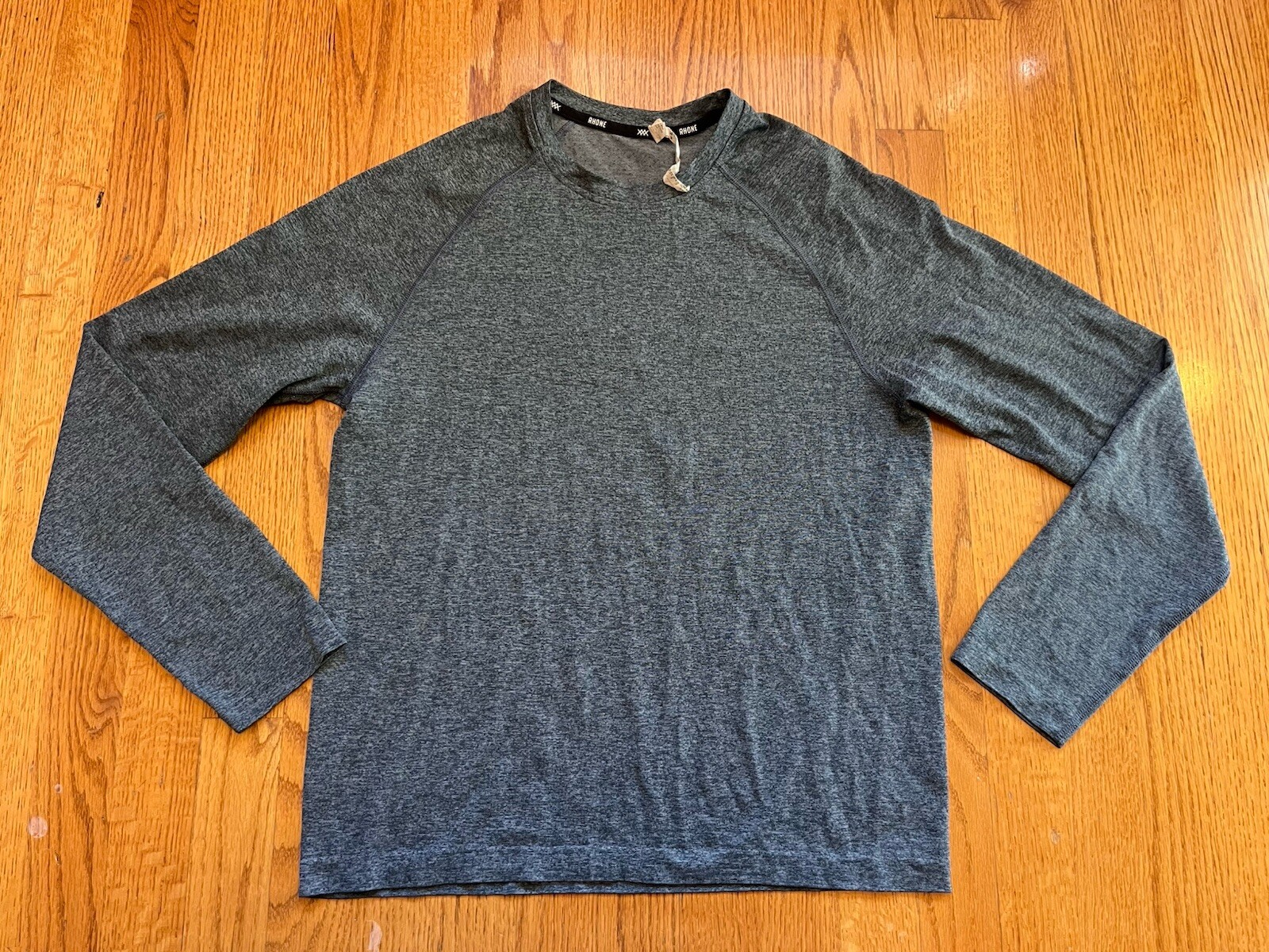 Rhone Shirt Mens Small Gray Versatility Tech Tee Long Sleeve Stretch Atheleisure gallery
