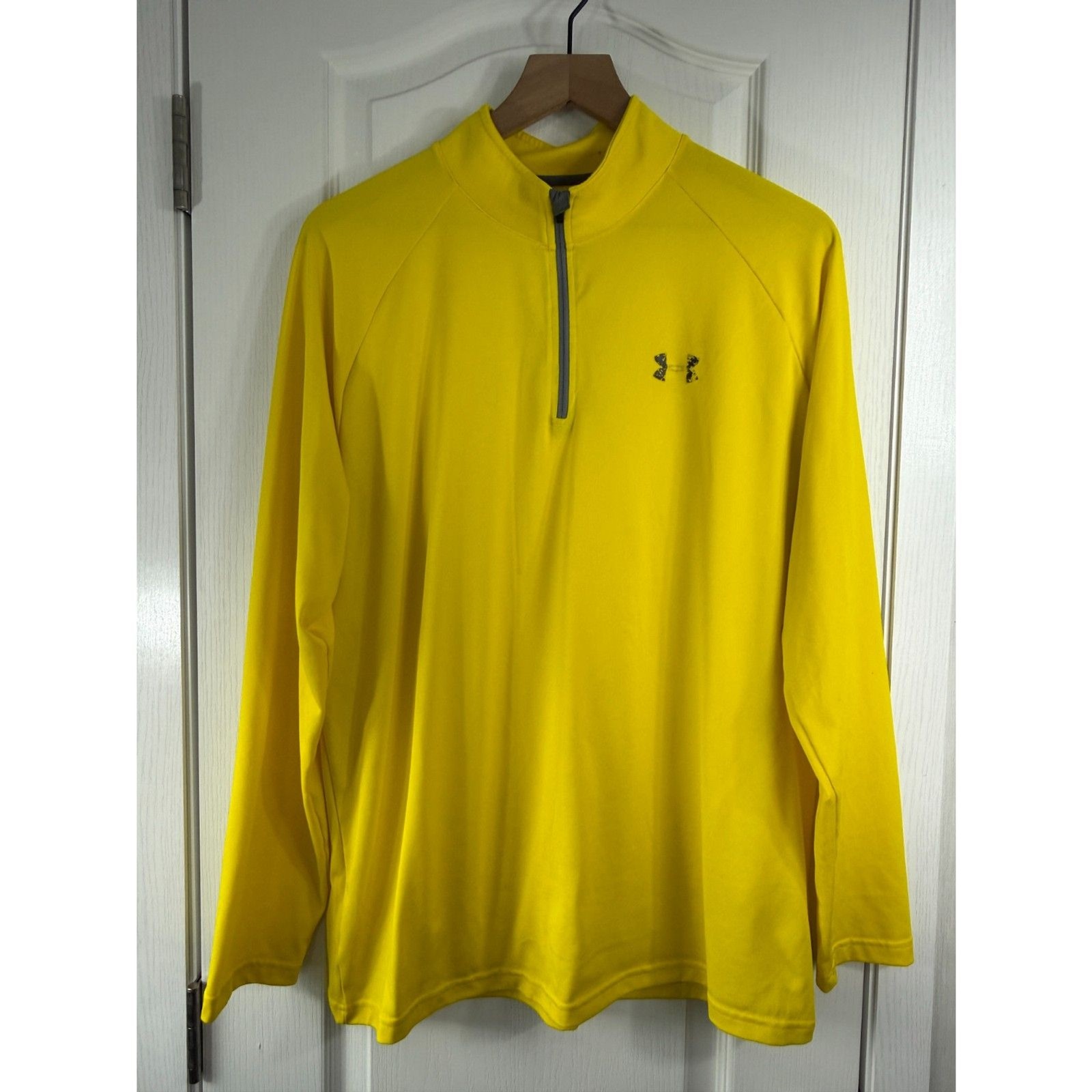 Under Armour Mens Large Yellow 1/4 Zip Pullover Long Sleeve Shirt gallery