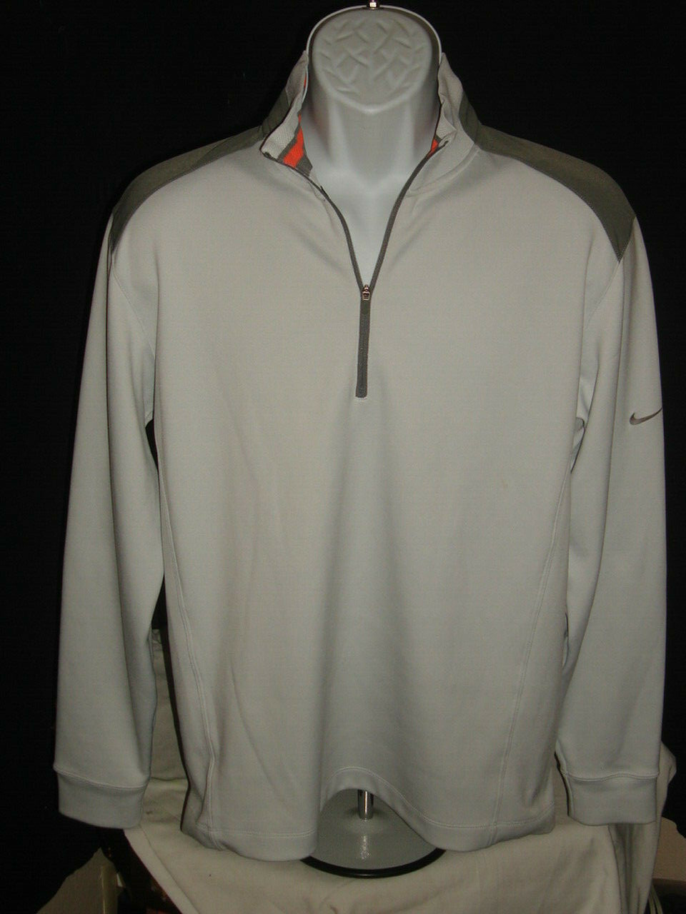 Mens Nike Golf Tour Performance 2-Tone Gray Poly L/S 1/2 Zip Pullover Sz. M gallery