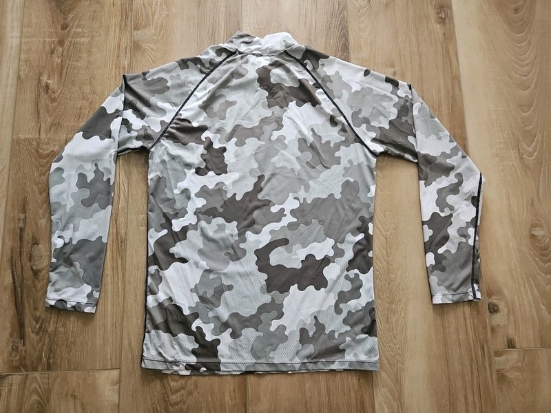 Defender Men's Large Gray Winter Camo Long Sleeve Athletic Cut Dri Fit Sports gallery